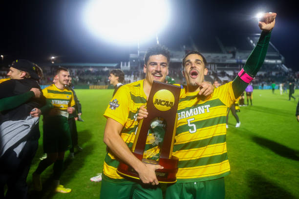 他总是不厌 他总是不厌