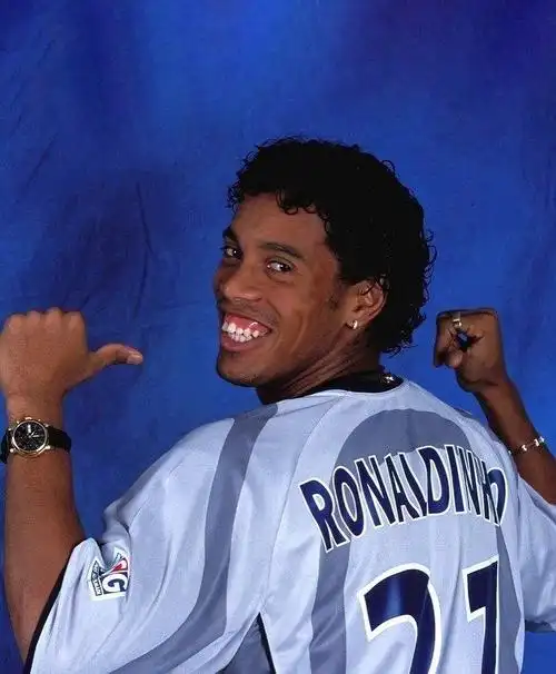 奥尔莫所强 奥尔莫所强