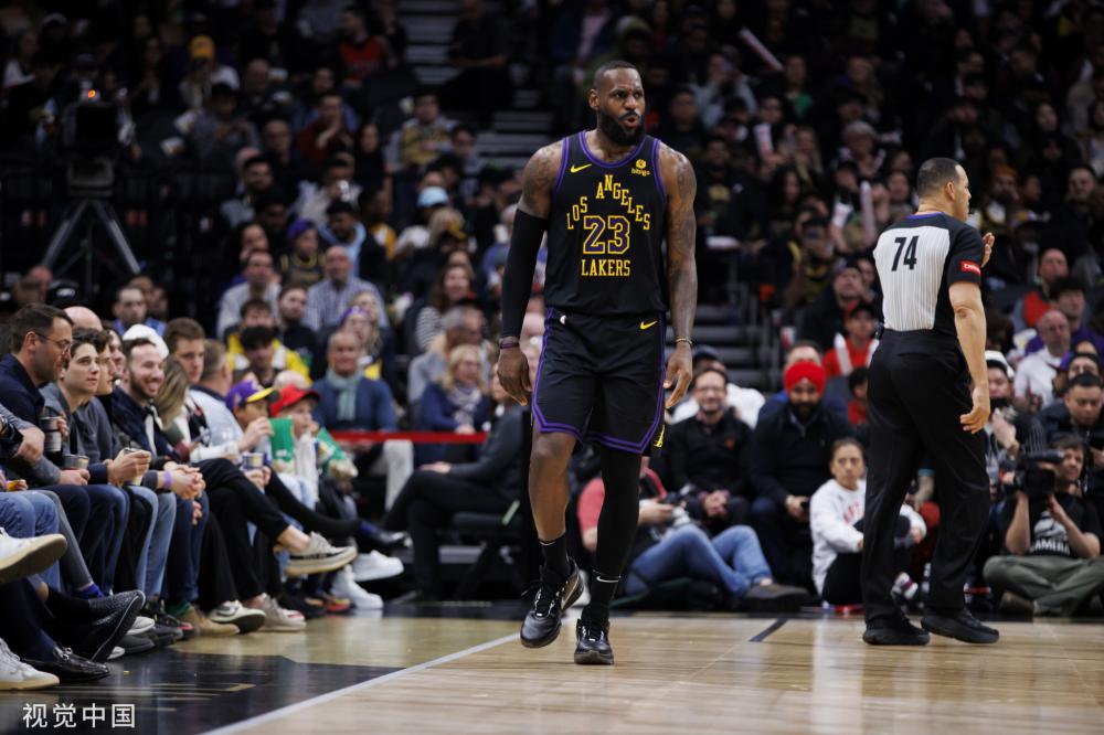 表现如彗星 表现如彗星