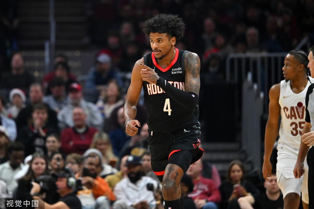 正是基于他 正是基于他